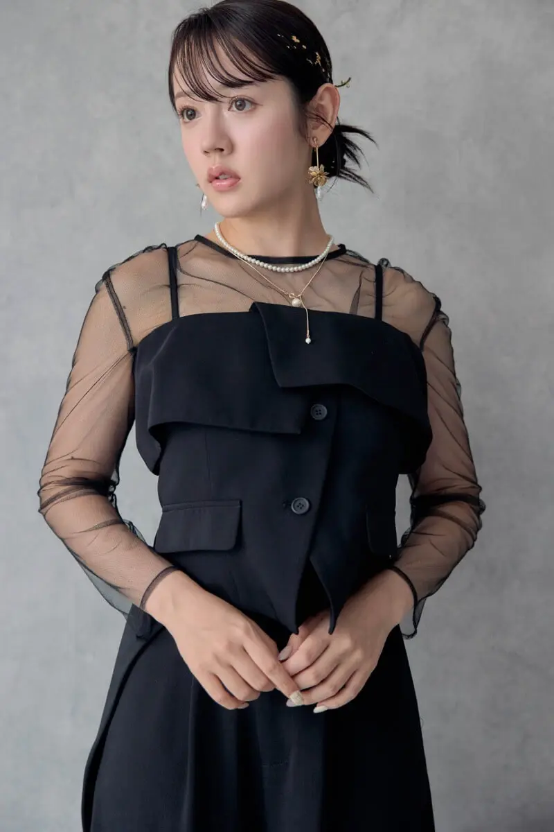 ★新品タグ付き★ LE’RURE　パンツドレス　結婚式　パーティー　ブラック　M ☆新品タグ付き☆ LE'RURE パンツドレス 結婚式 パーティー