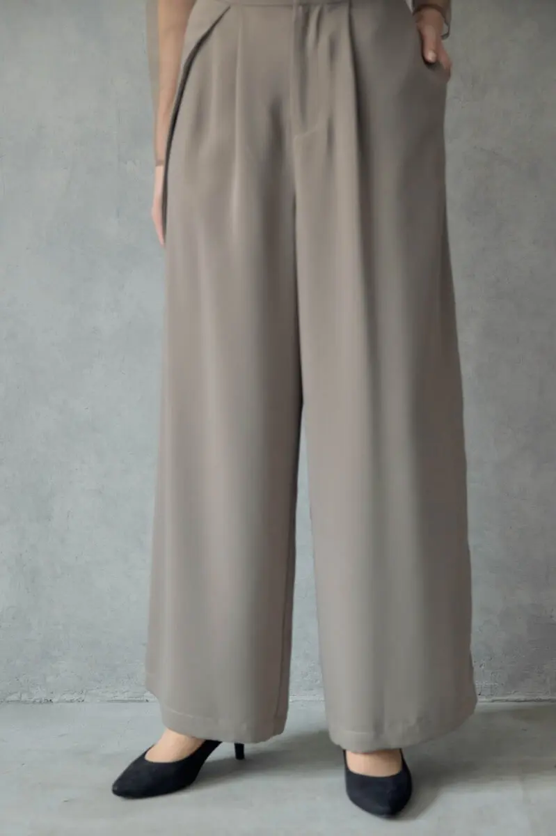 ベージュのMulti wayyトップスセットパンツドレス | LE' RURE | M