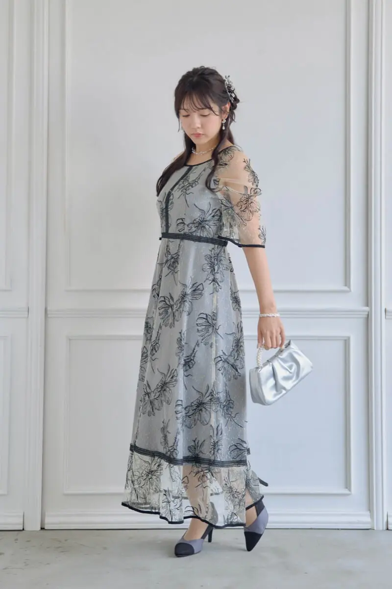 グレーのドローイングフラワードレス | Dorry doll | M | 結婚式