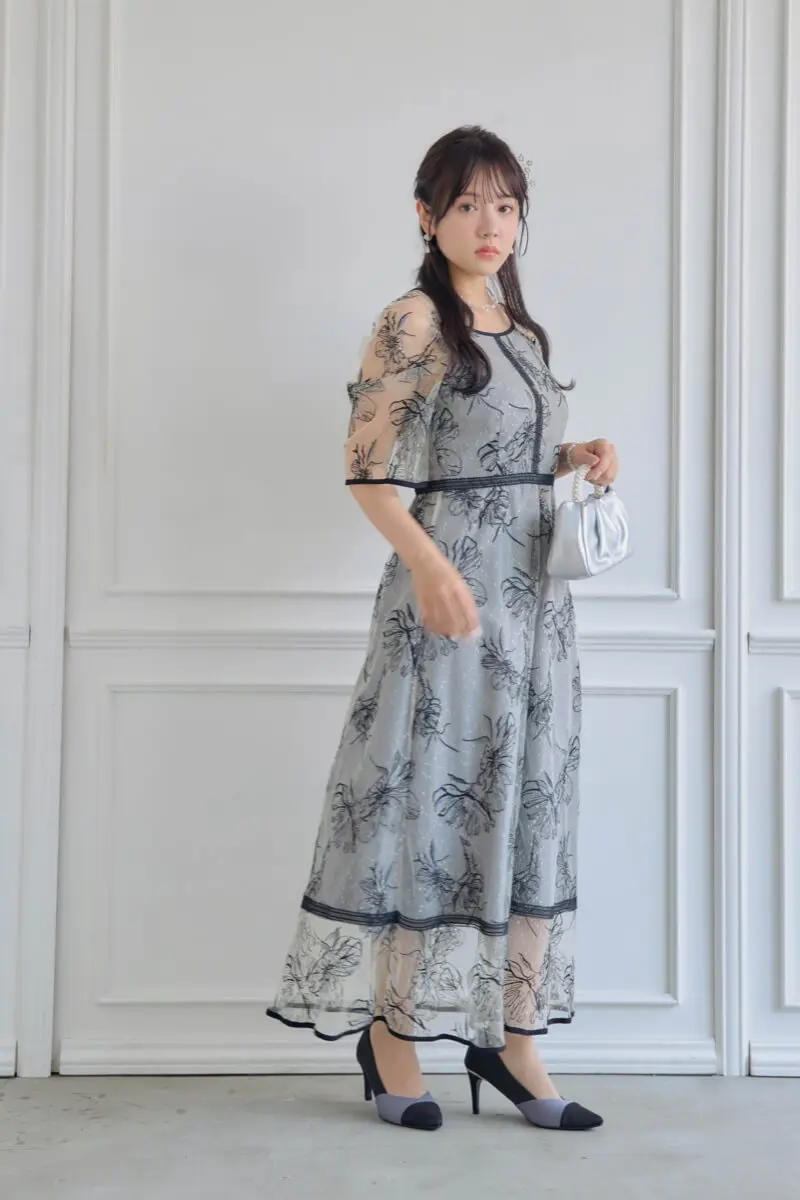 グレーのドローイングフラワードレス | Dorry doll | M | 結婚式