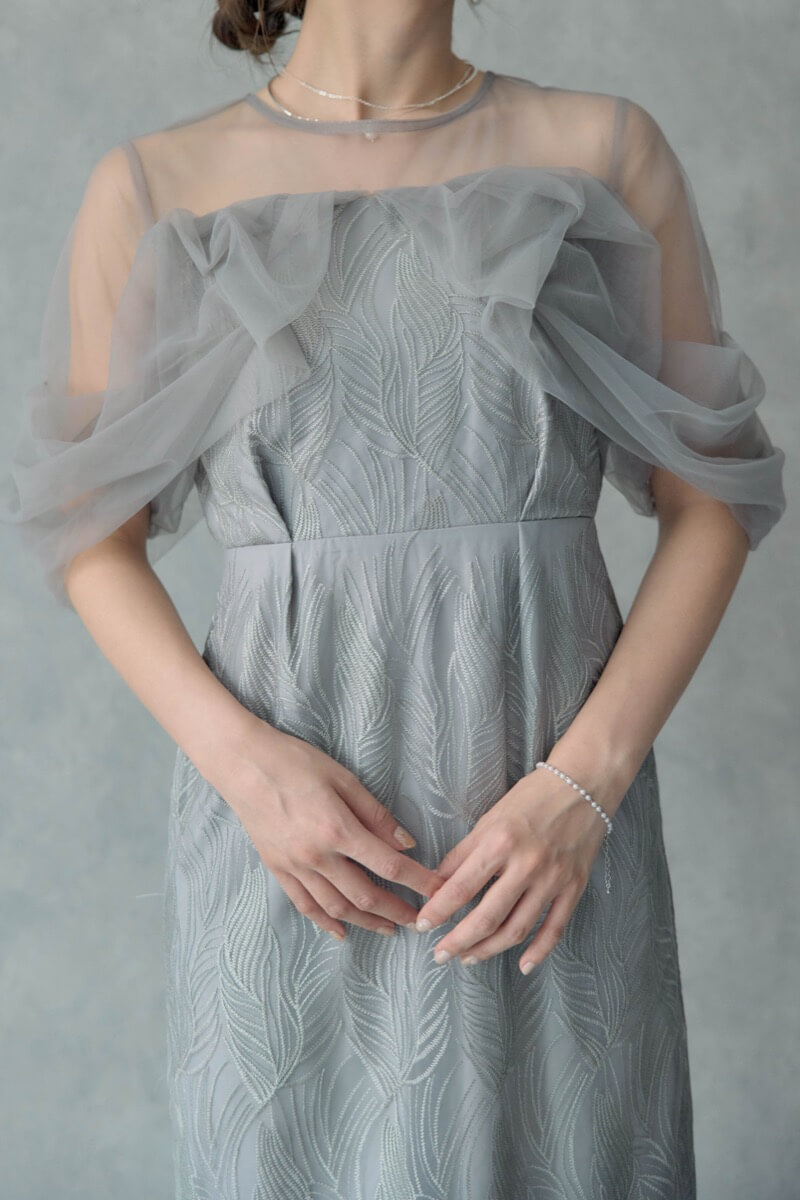 グレーのトルナードペンシルドレスの商品画像5