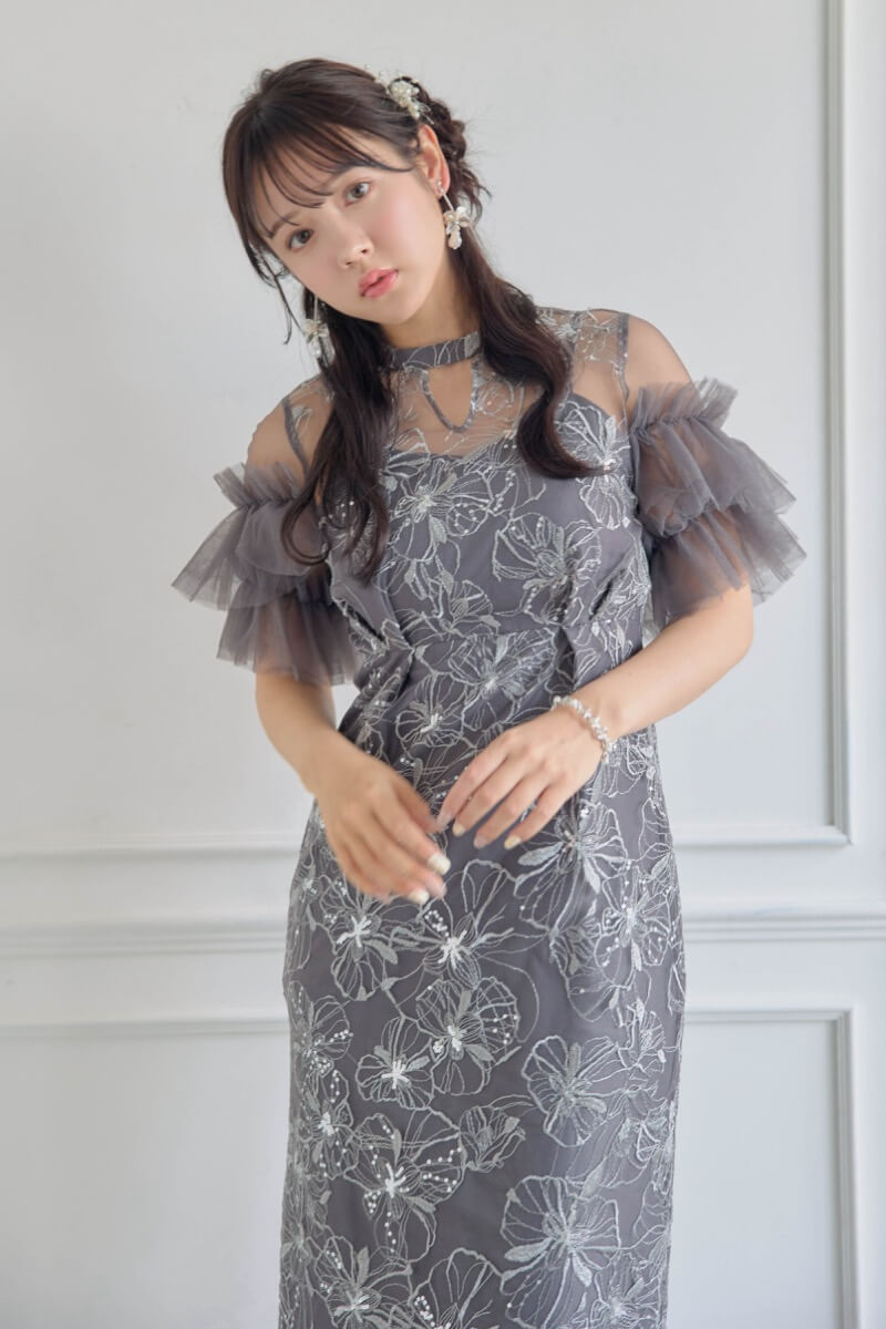 チャコールのスパンコール刺繍レースドレスの商品画像9