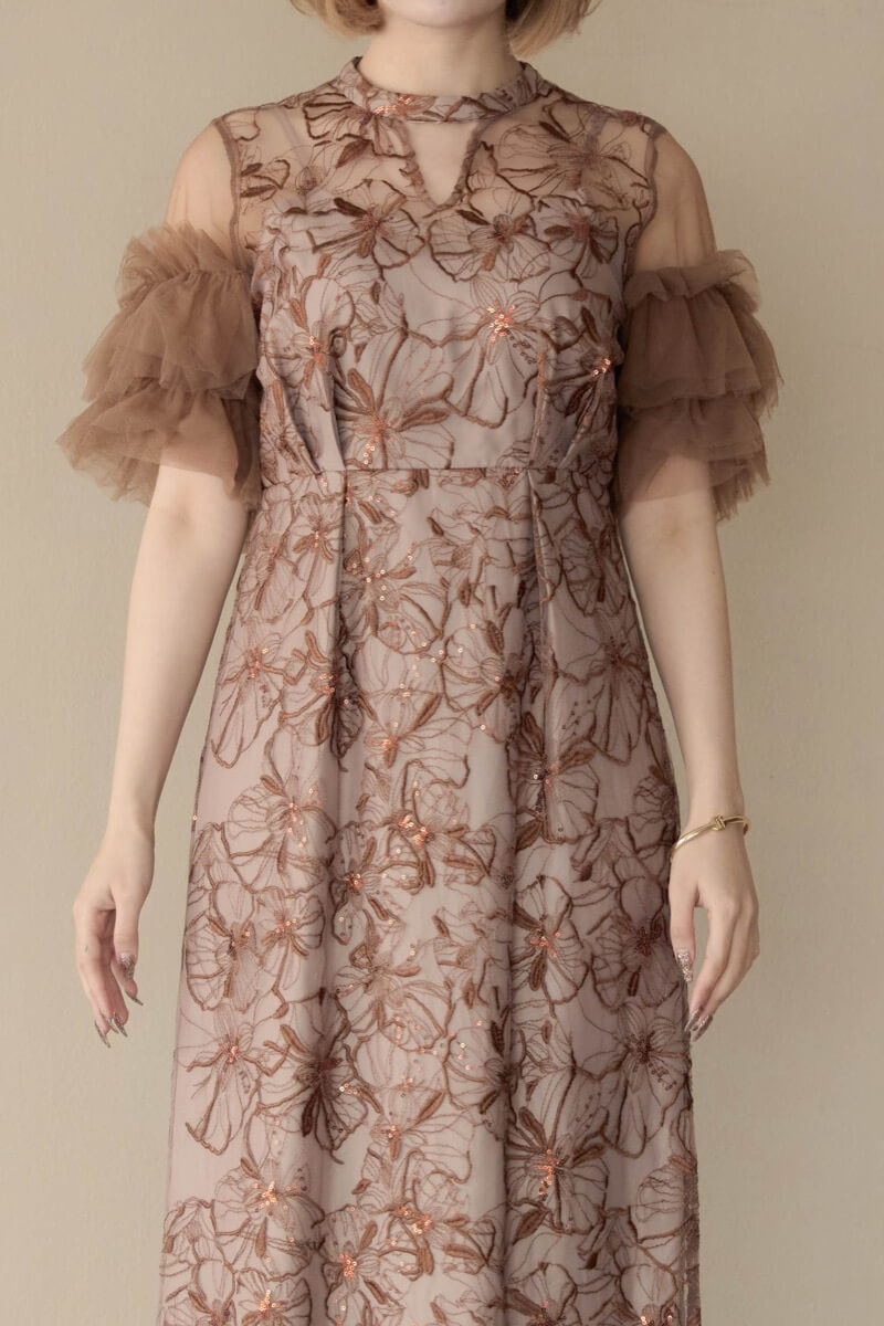 ブラウンのスパンコール刺繍レースドレスの商品画像5