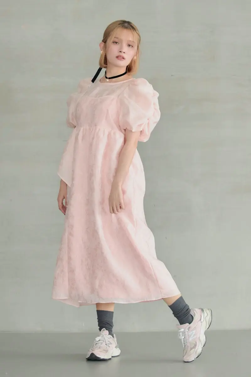 ピンクのバブルスリーブジャガードドレス | ANDRESD | L～マタニティ