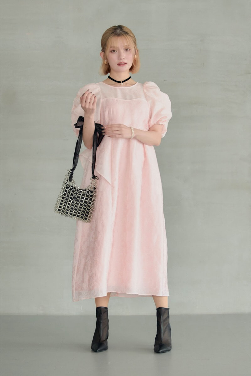 ピンクのバブルスリーブジャガードドレスの商品画像8