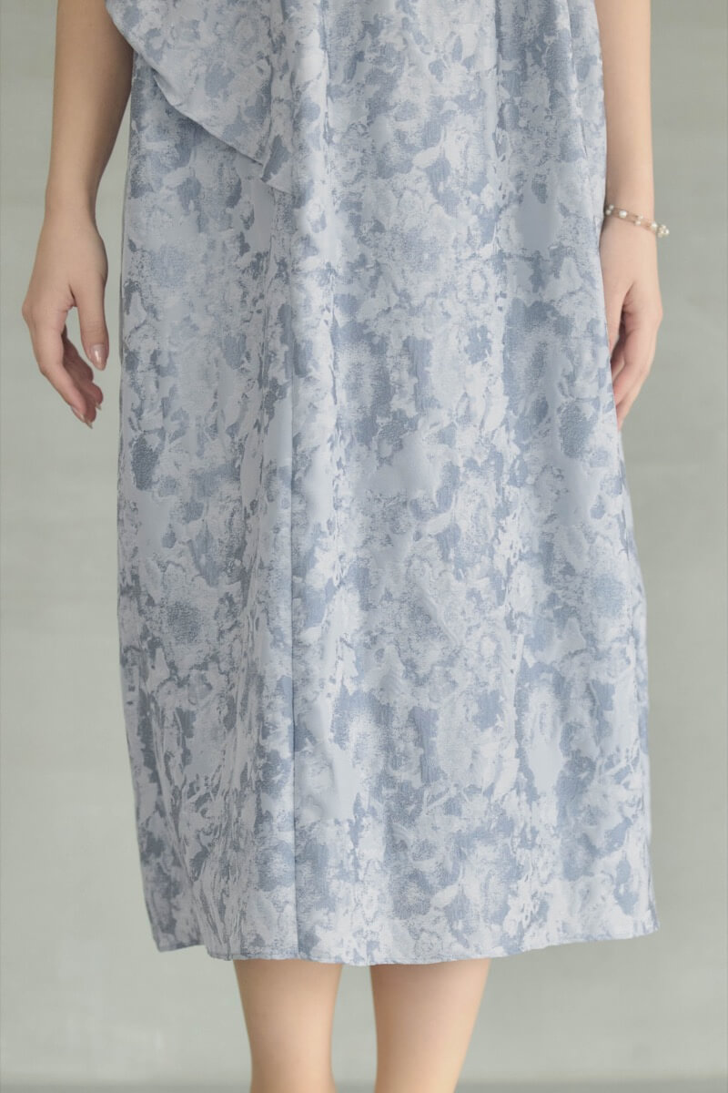 ライトグレーのバブルスリーブジャガードドレスの商品画像7