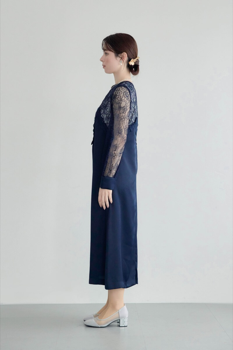 ネイビーのフロントデザインレースドレスの商品画像3