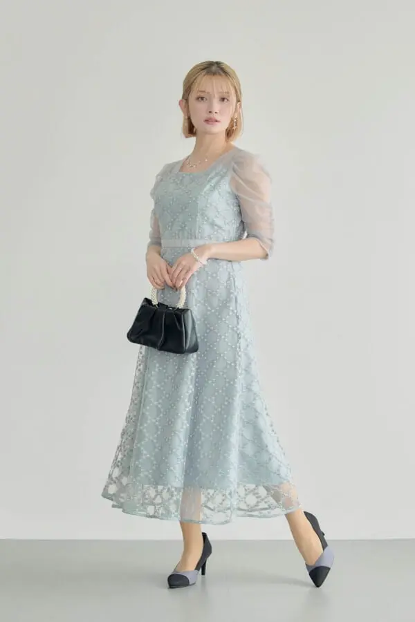 ★新品タグ付き★ドリードール　スクエアネックレースフレアドレス　結婚式 フラワーエンブロイダリードレス結婚式同窓会オケージョンドレス