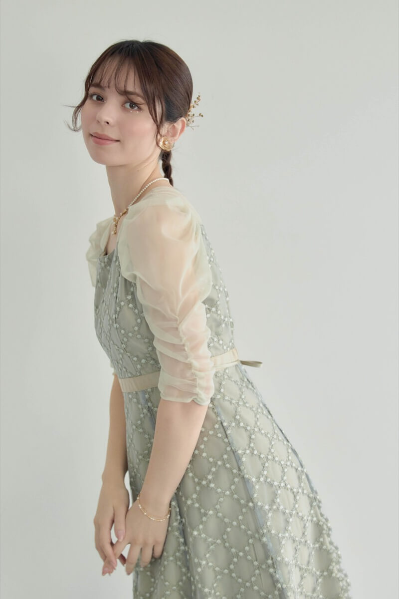 グリーンのダイヤフラワーレースドレスの商品画像14
