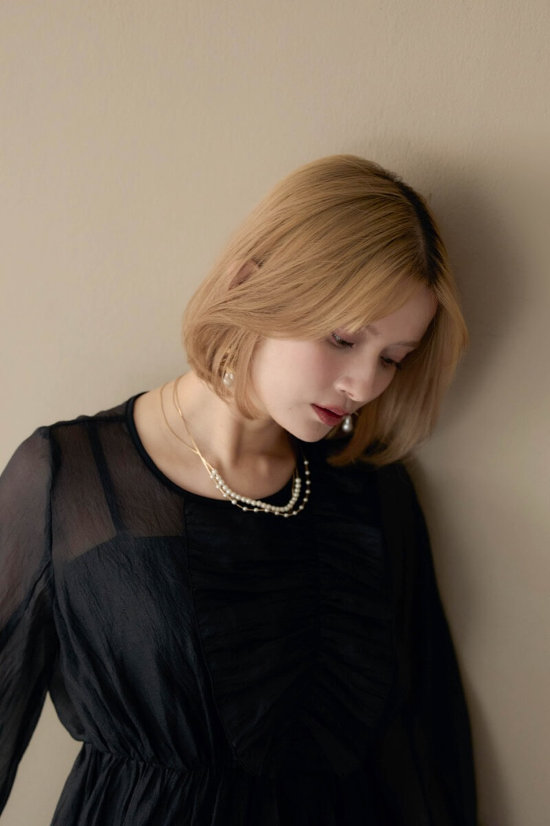 ブラックのフリルトップス付きドレスの商品画像13