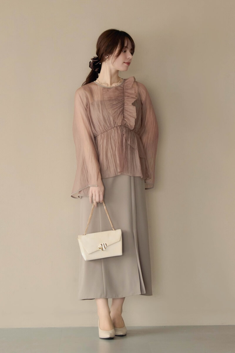 アッシュブラウンのフリルトップス付きドレスの商品画像2