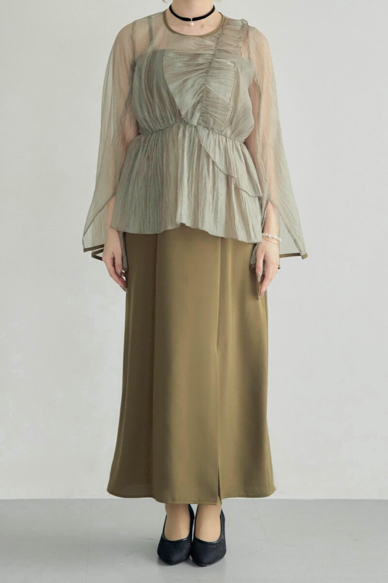 カーキのフリルトップス付きドレスの商品画像12