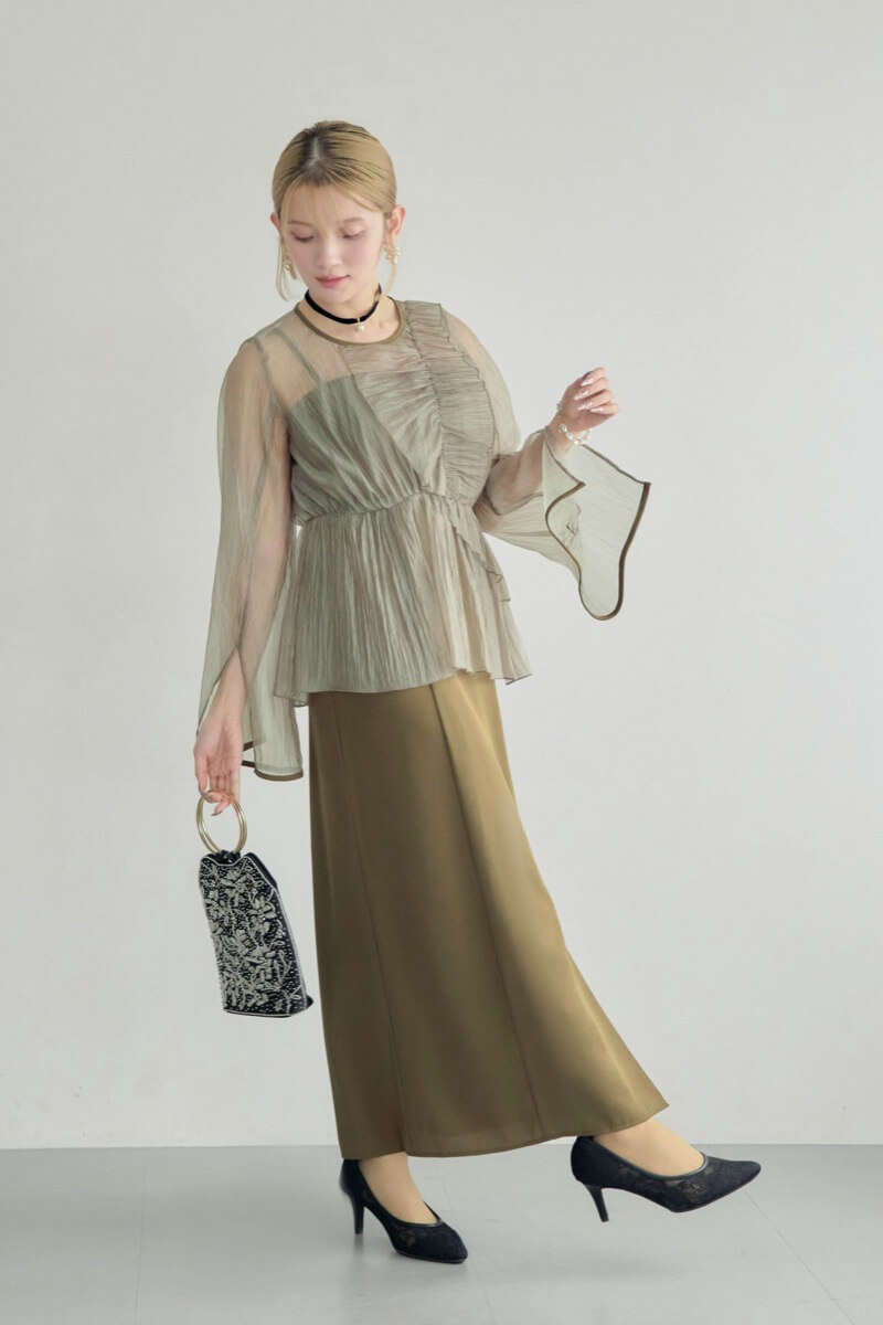 カーキのフリルトップス付きドレスの商品画像14