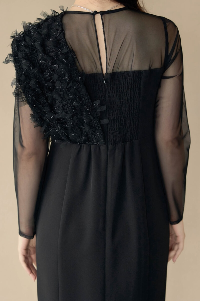 ブラックのフリンジグリッターノットドレスの商品画像6