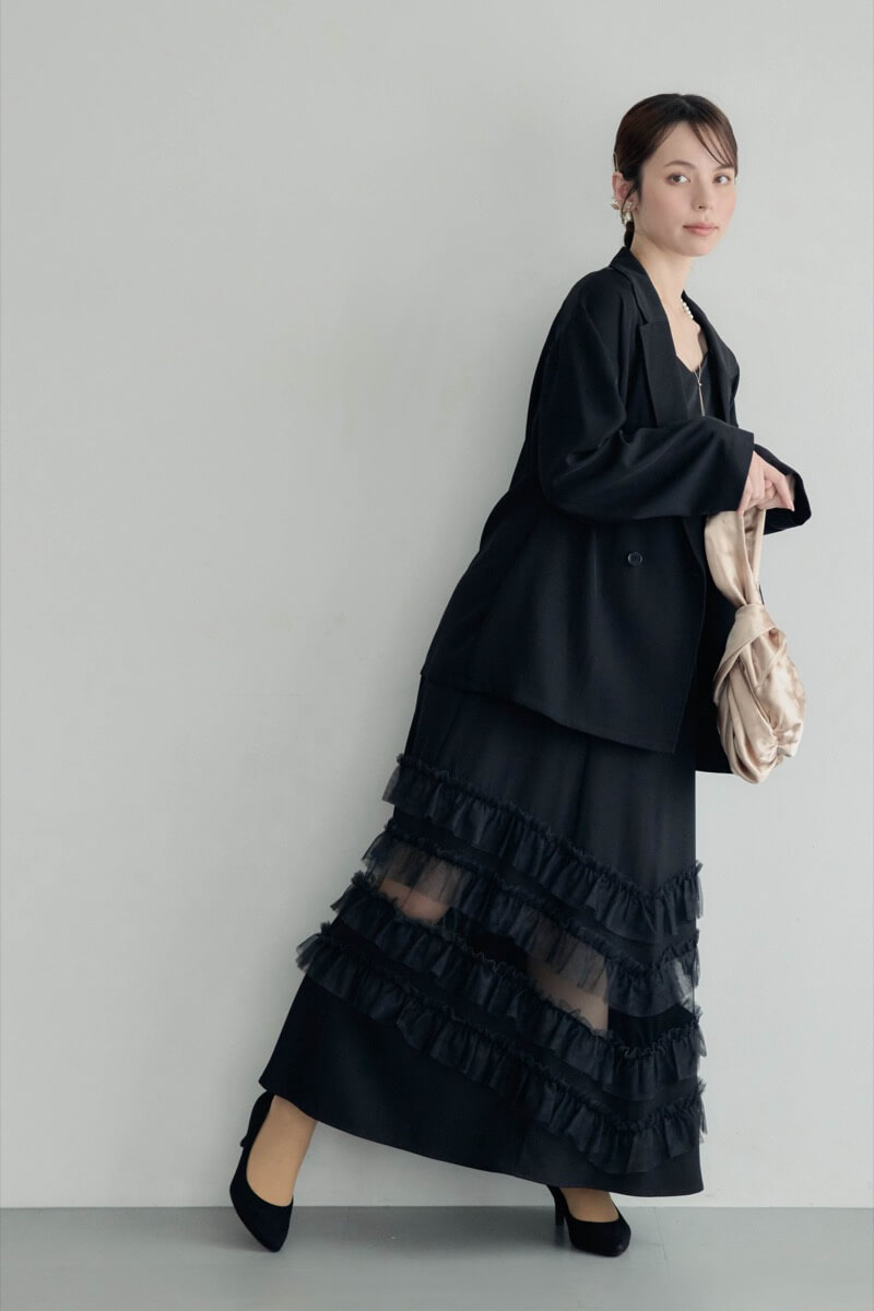 ブラックのトランスペアレントヘムセットアップドレスの商品画像12