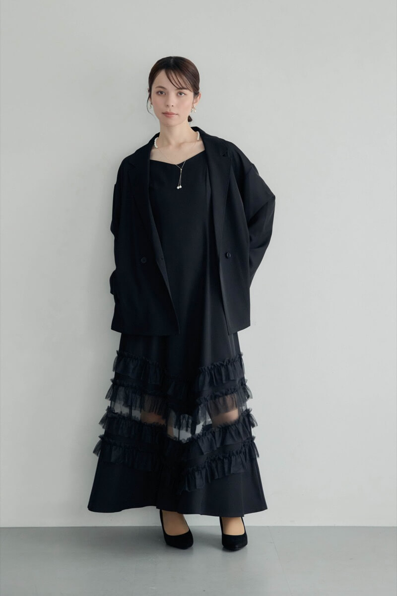 ブラックのトランスペアレントヘムセットアップドレスの商品画像9