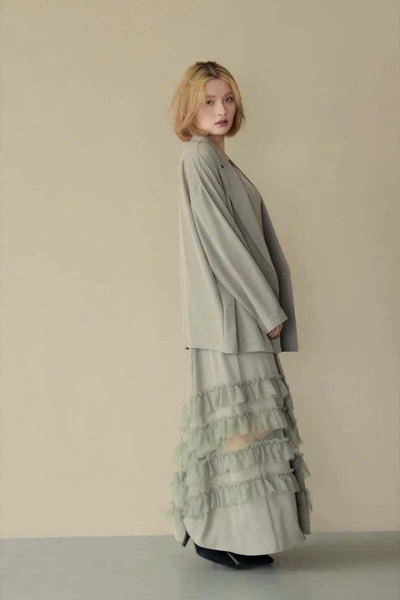 グレージュのトランスペアレントヘムセットアップドレス | et.UNiVER