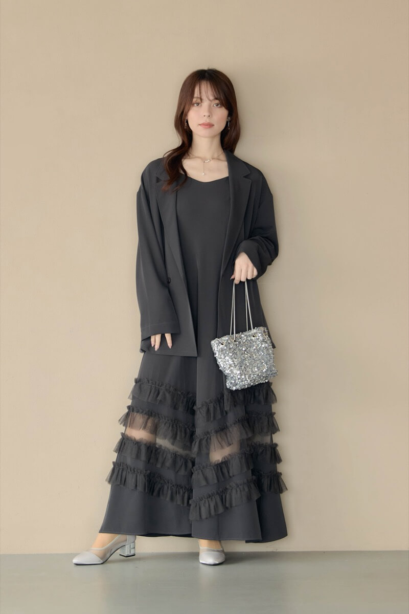 チャコールのトランスペアレントヘムセットアップドレス | et.UNiVER