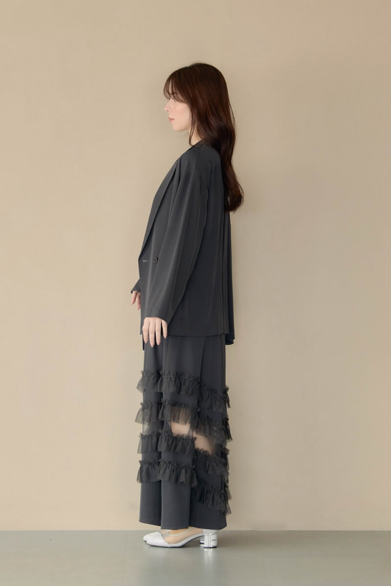 チャコールのトランスペアレントヘムセットアップドレスの商品画像3