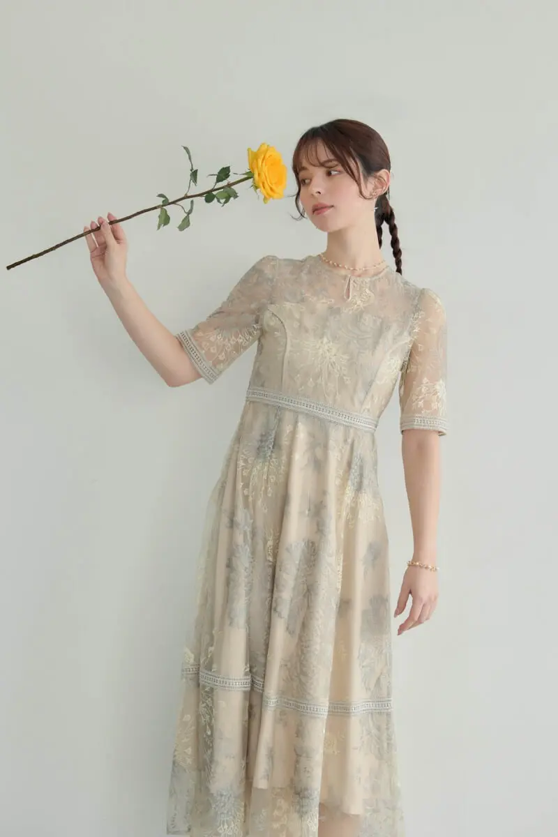 グレージュのラダーレースドレス | Dorry doll | M | 結婚式パーティー