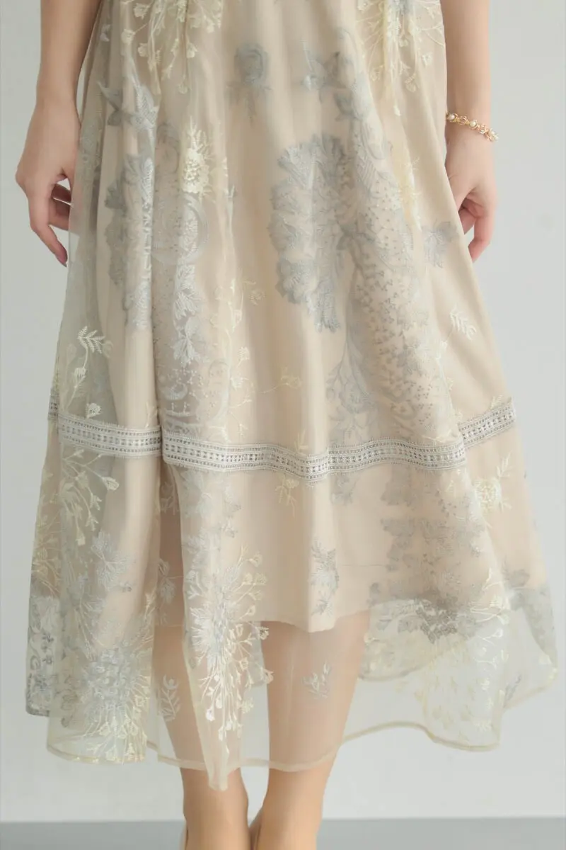 グレージュのラダーレースドレス | Dorry doll | M | 結婚式パーティー