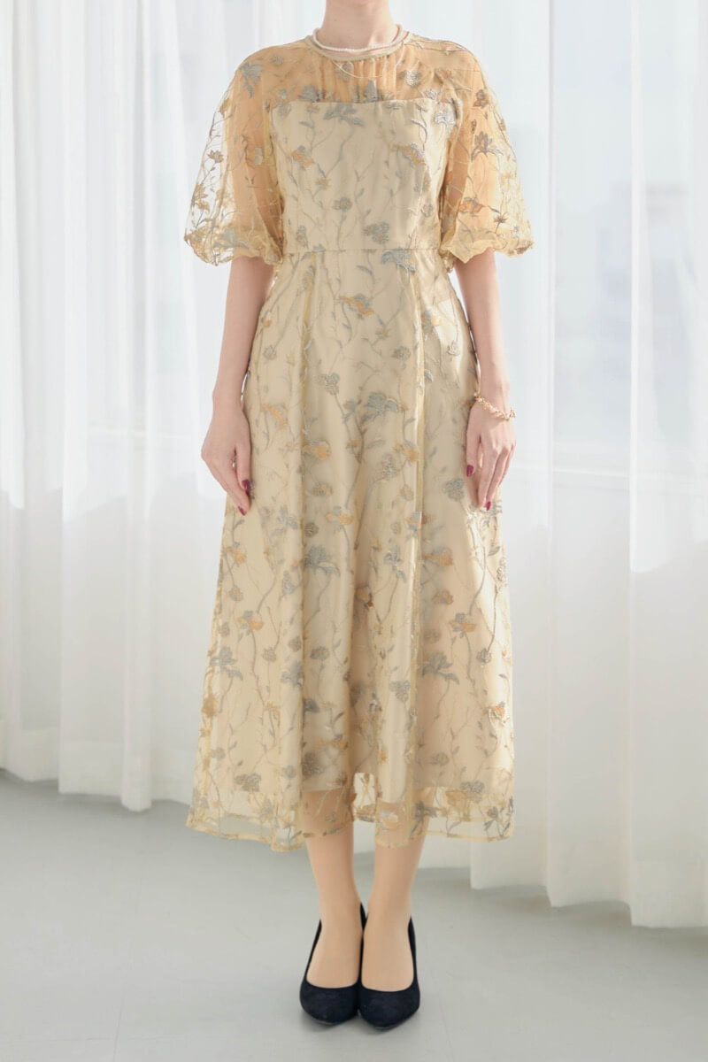 イエローのフローラル刺繍シアードレスの商品画像10