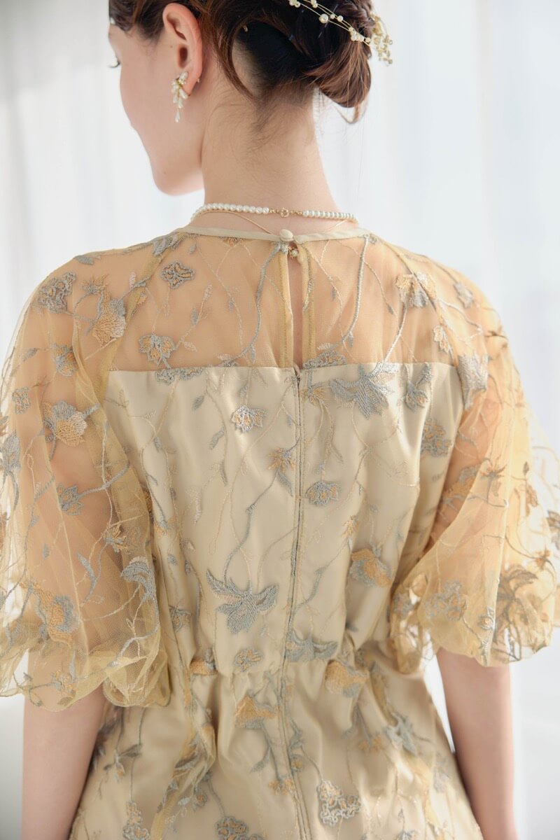 イエローのフローラル刺繍シアードレスの商品画像6