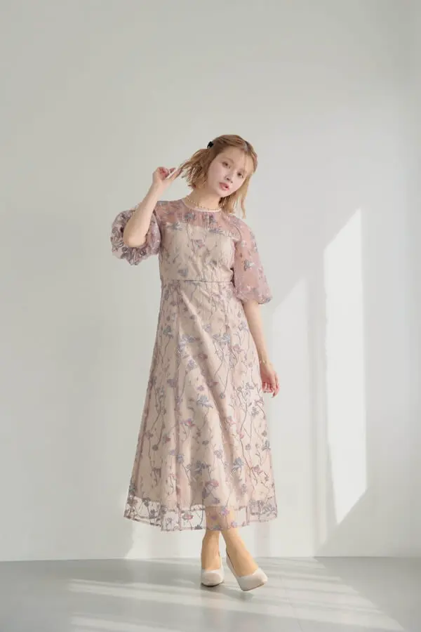 ピンクのフローラル刺繍シアードレス | metoi | M | 結婚式パーティー