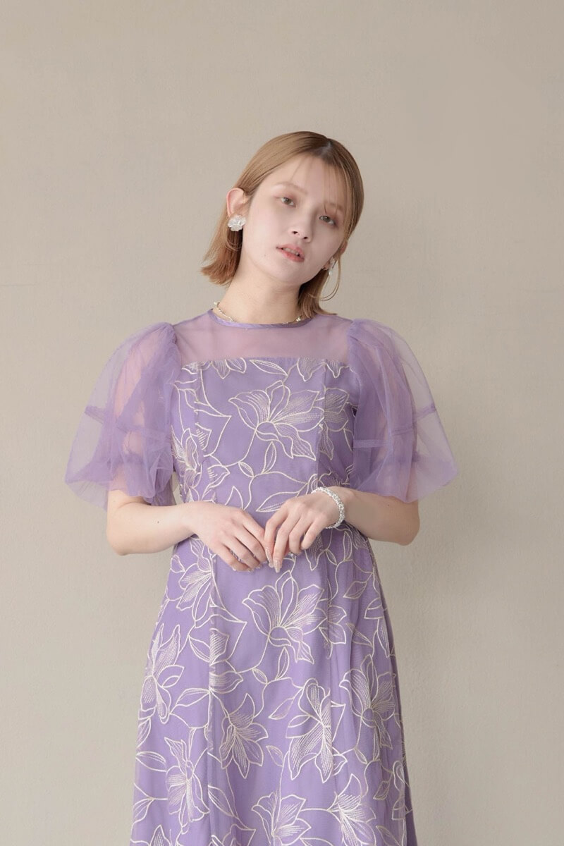 パープルのリリーパターンレースドレスの商品画像12
