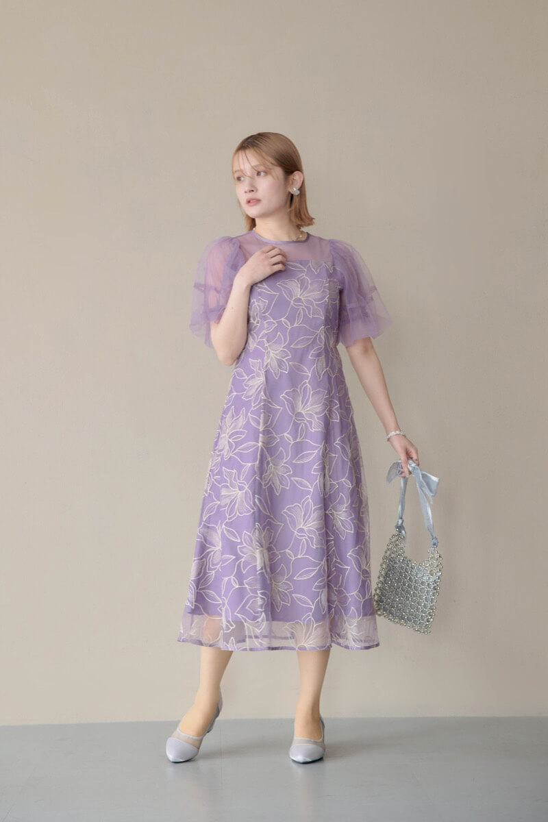 パープルのリリーパターンレースドレスの商品画像8