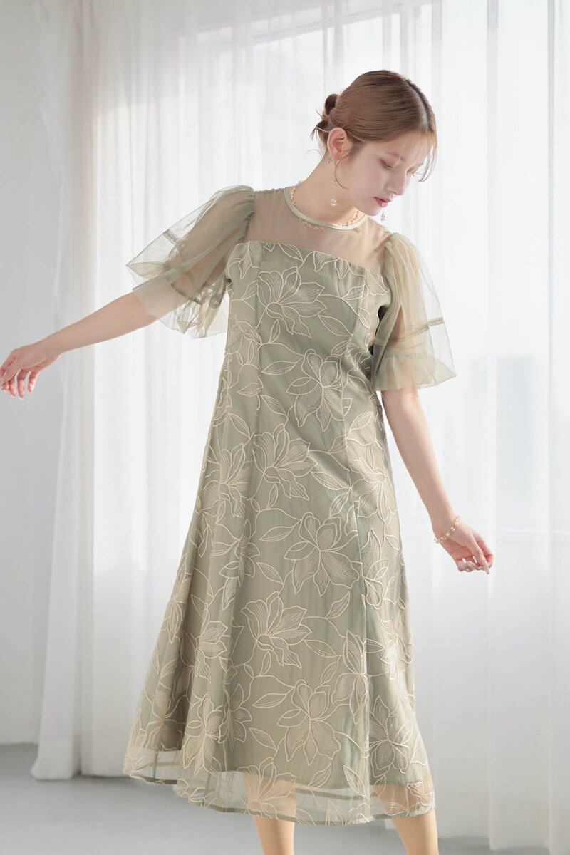 グリーンのリリーパターンレースドレスの商品画像11