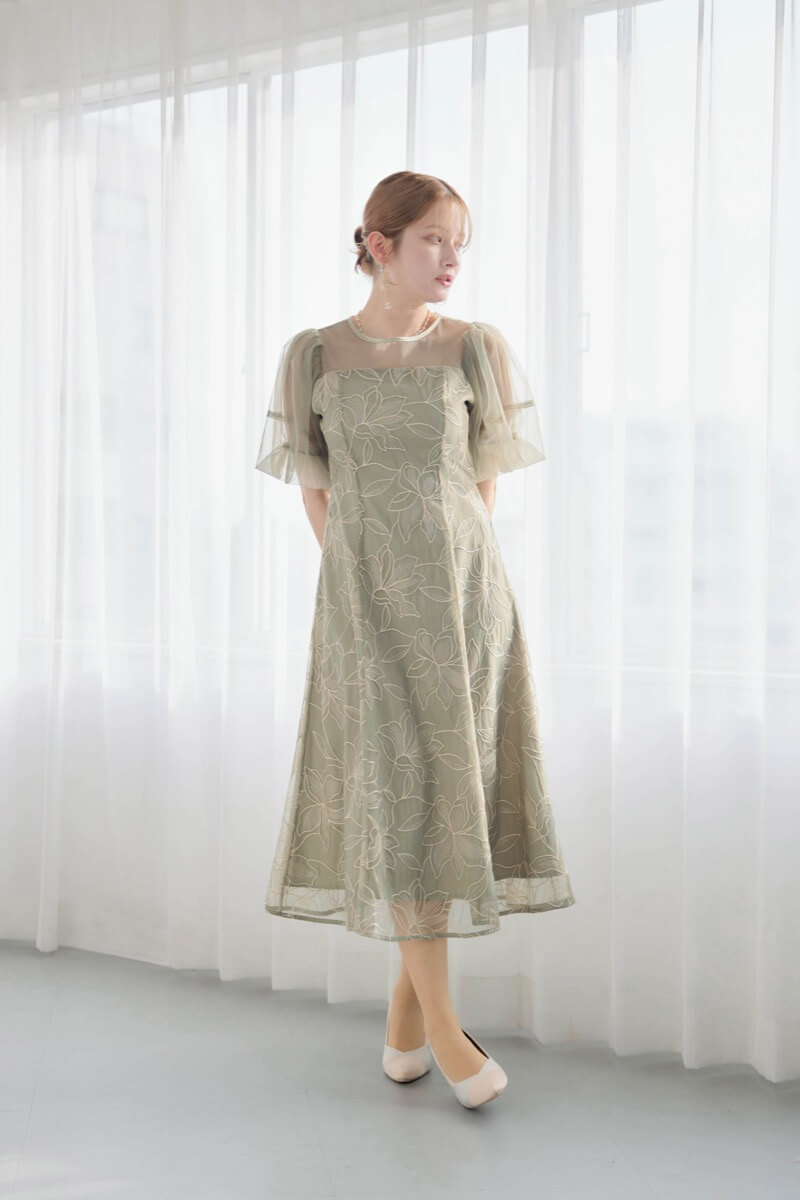 グリーンのリリーパターンレースドレスの商品画像2