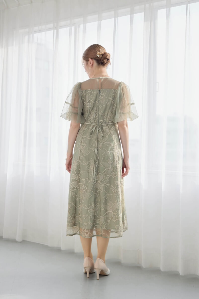 グリーンのリリーパターンレースドレスの商品画像4