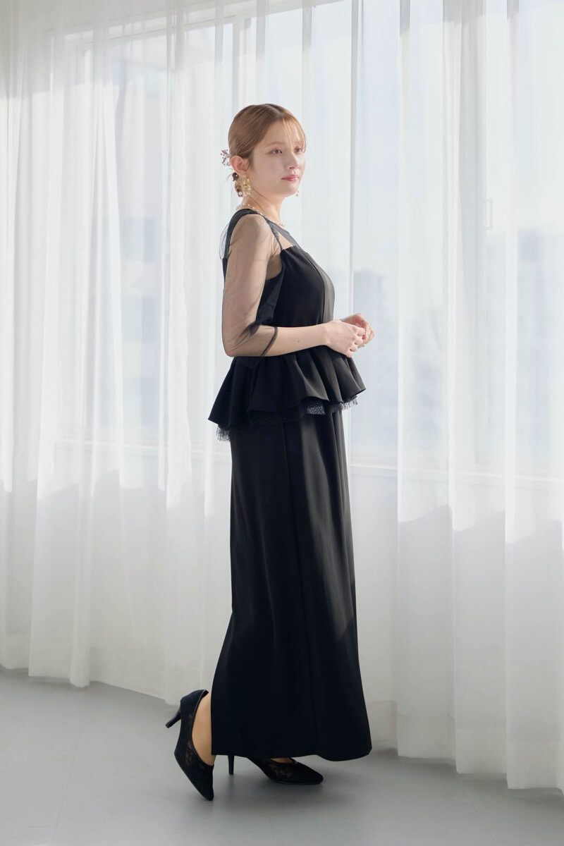 ブラックのペプラムドレスの商品画像12