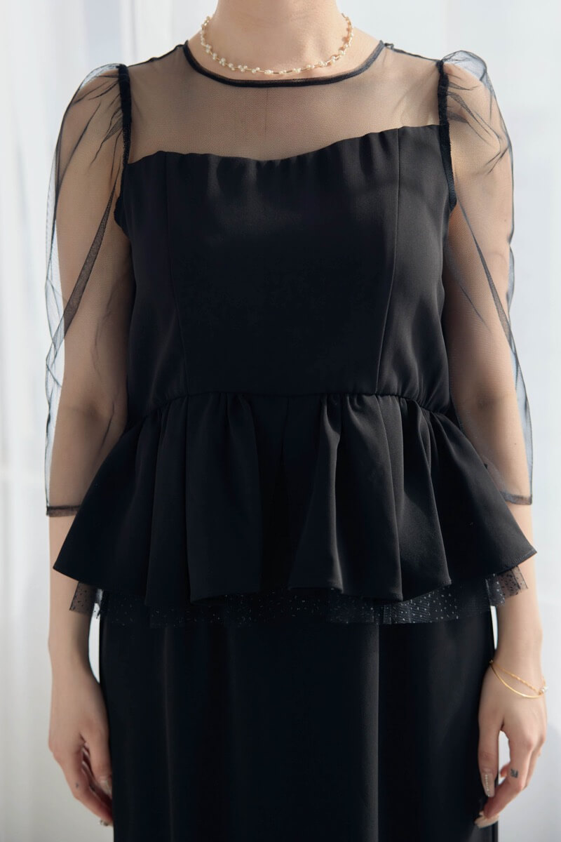 ブラックのペプラムドレスの商品画像5