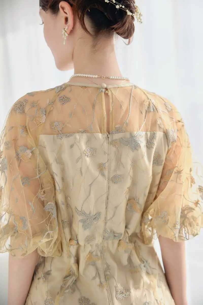 イエローのフローラル刺繍シアードレス | metoi | M | 結婚式
