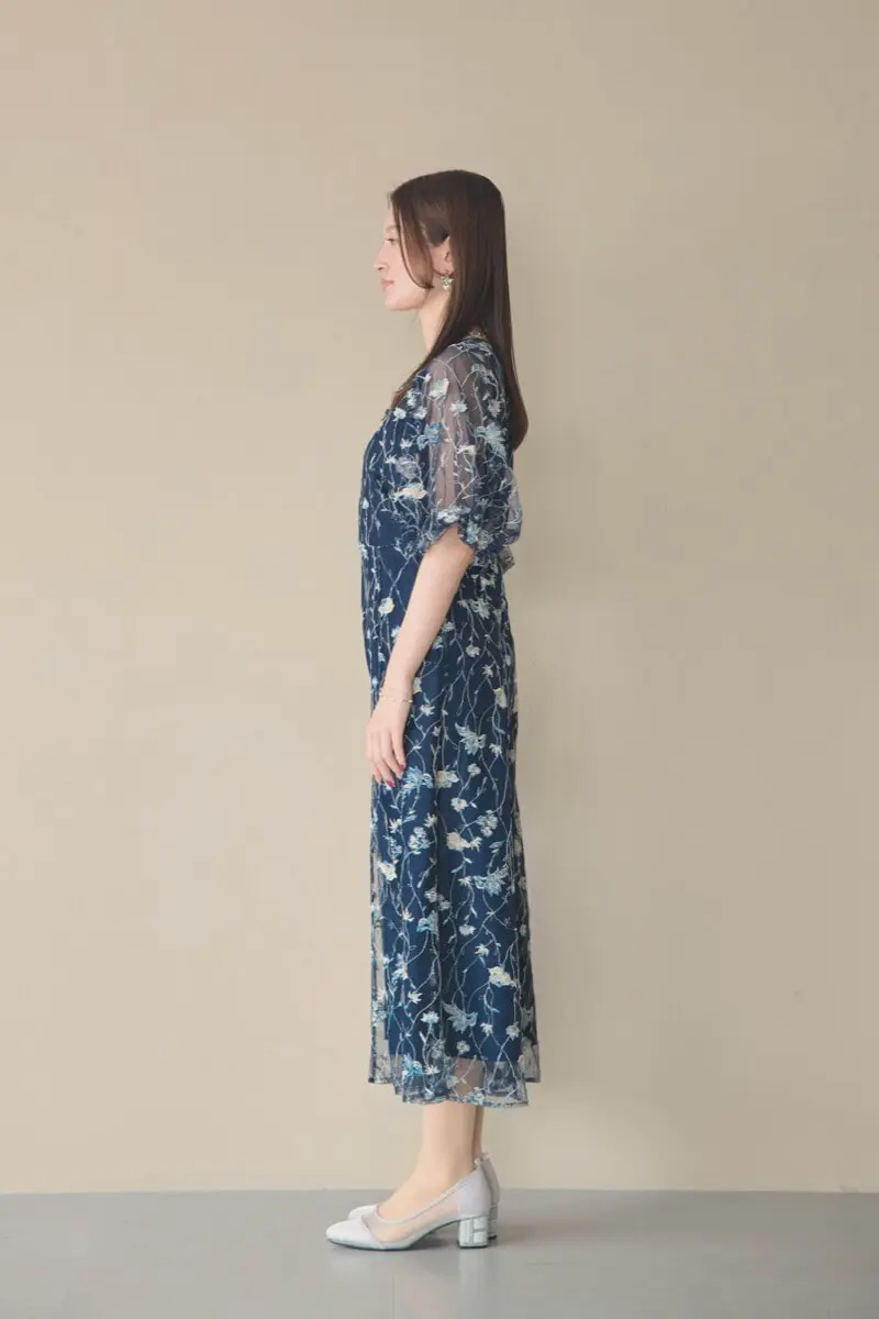 ネイビーのフローラル刺繍シアードレス | metoi | M | 結婚式