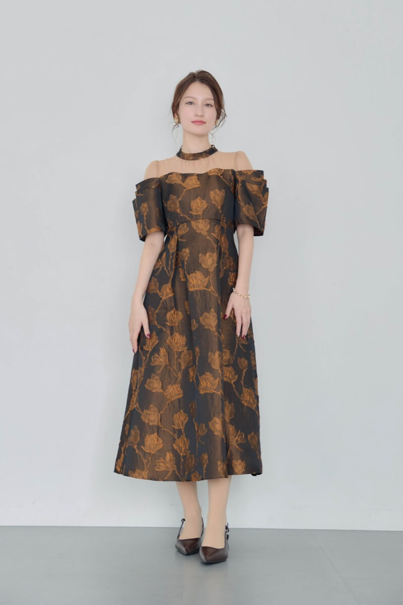 ブラウンのフラワージャガードフレアドレスの商品画像2