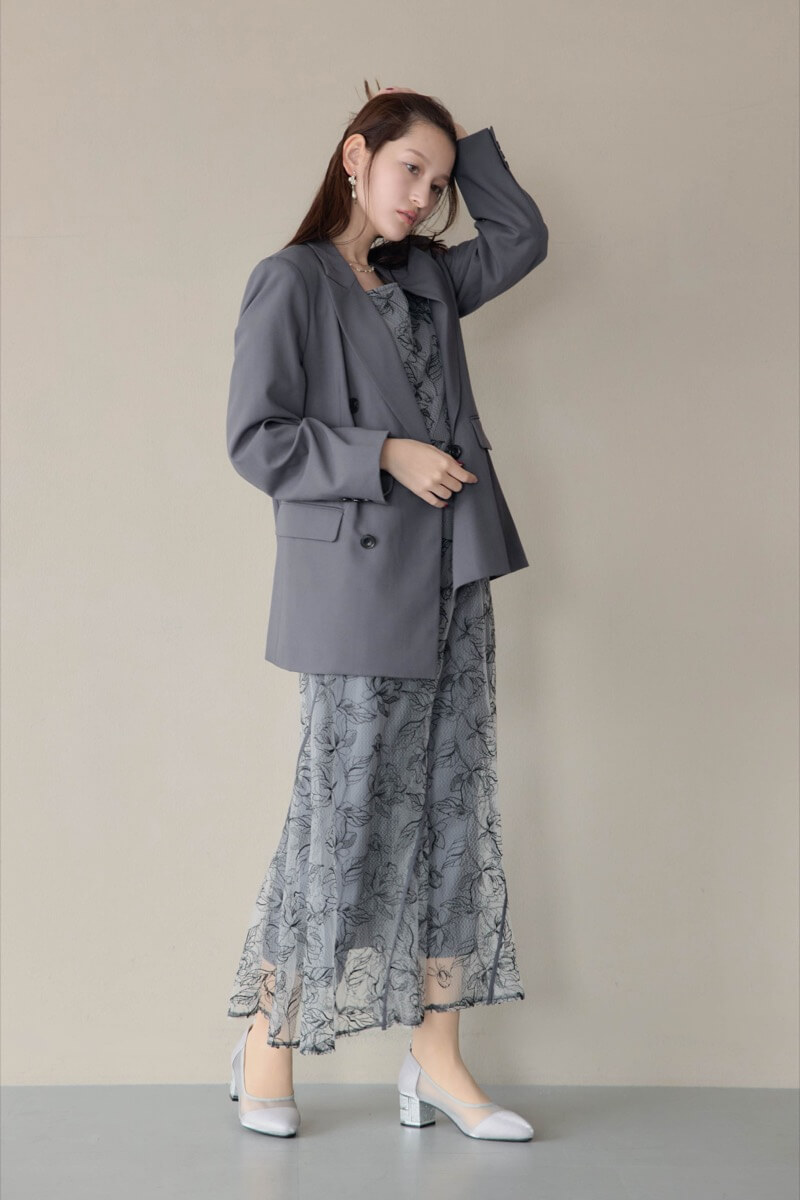 ブラックのウェーブパイピングフレアドレスの商品画像11