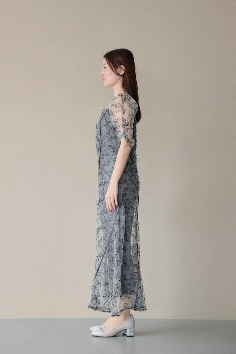 ブラックのウェーブパイピングフレアドレスの商品画像3