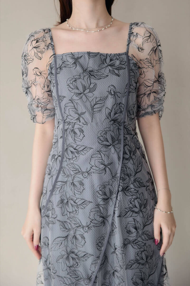 ブラックのウェーブパイピングフレアドレスの商品画像5