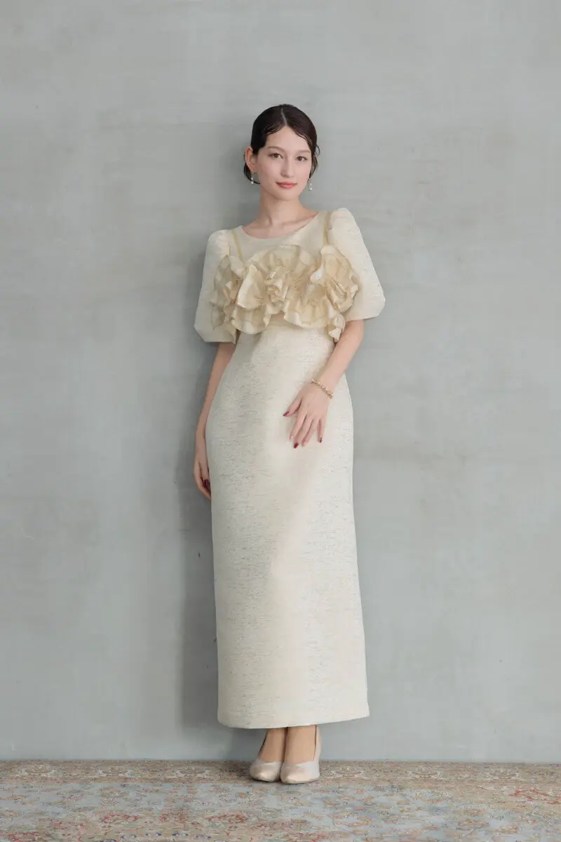 アイボリーのフリルビスチェジャガードドレス | LE' RURE | M | 結婚式
