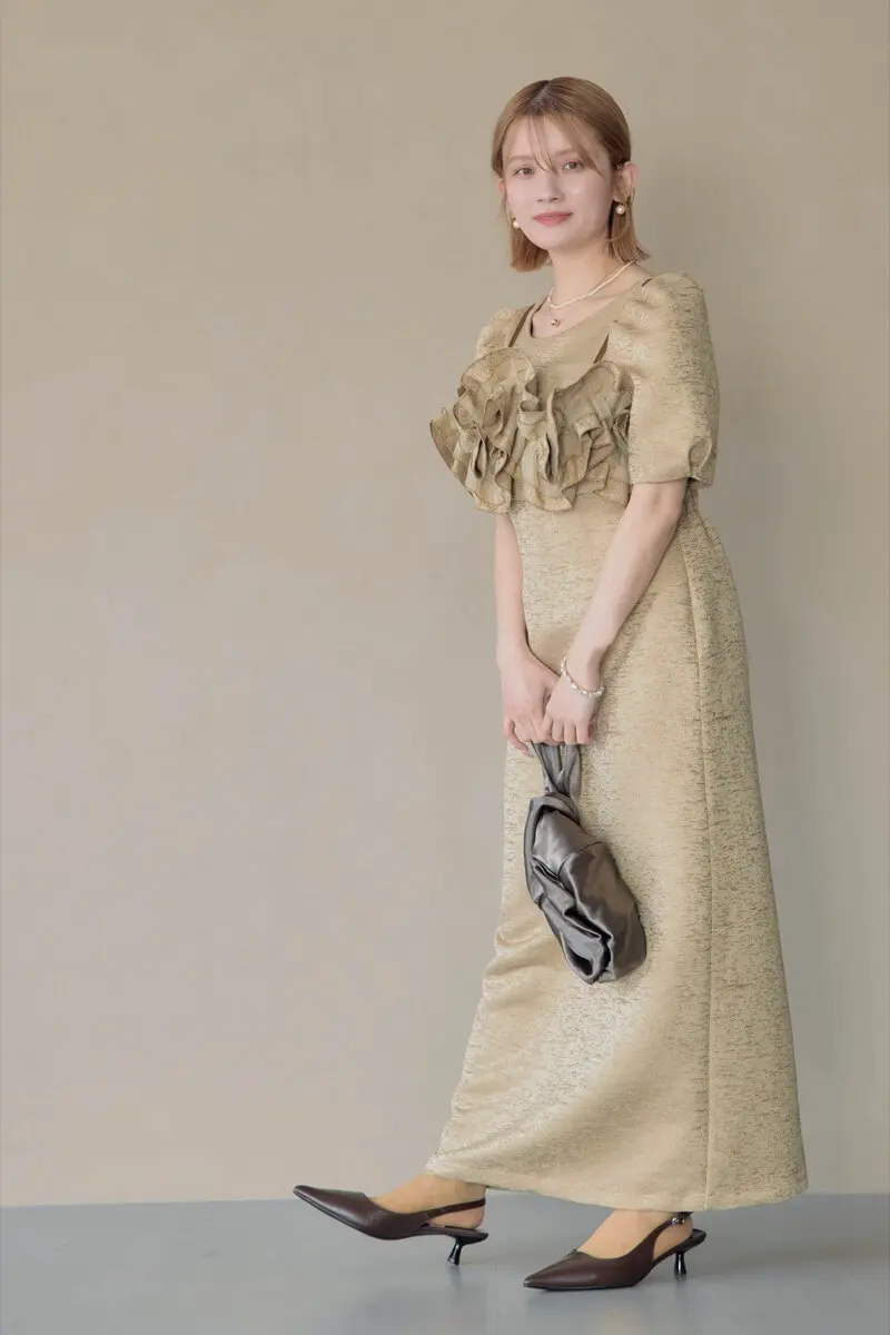 ベージュのフリルビスチェジャガードドレス | LE' RURE | M | 結婚式