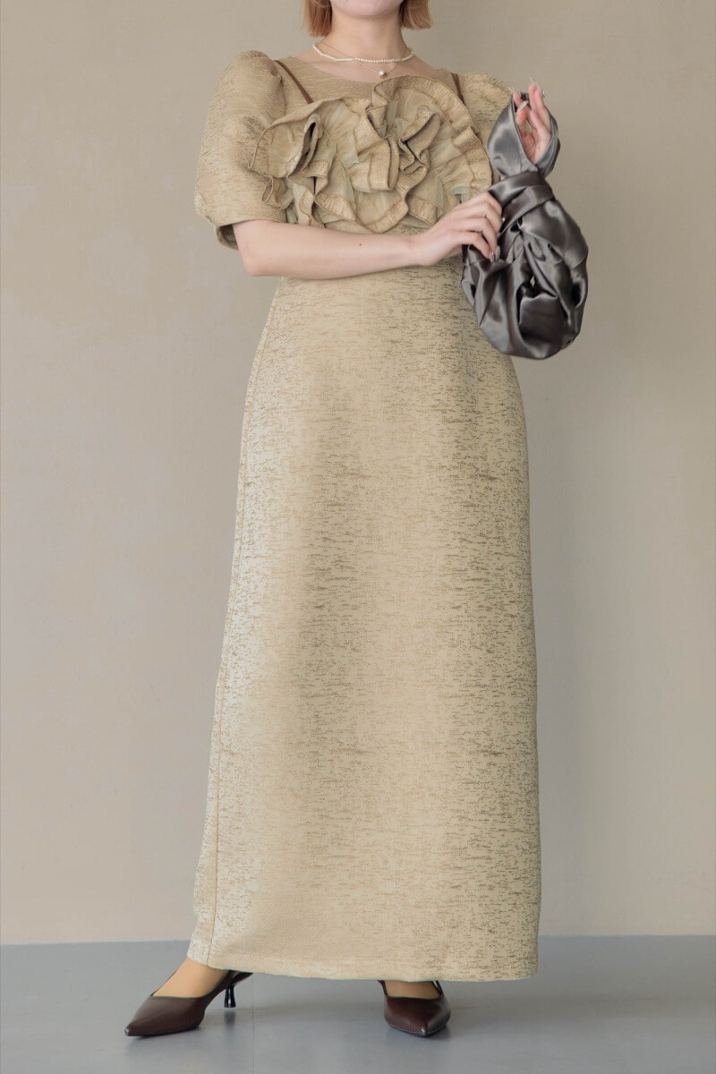 ベージュのフリルビスチェジャガードドレスの商品画像13