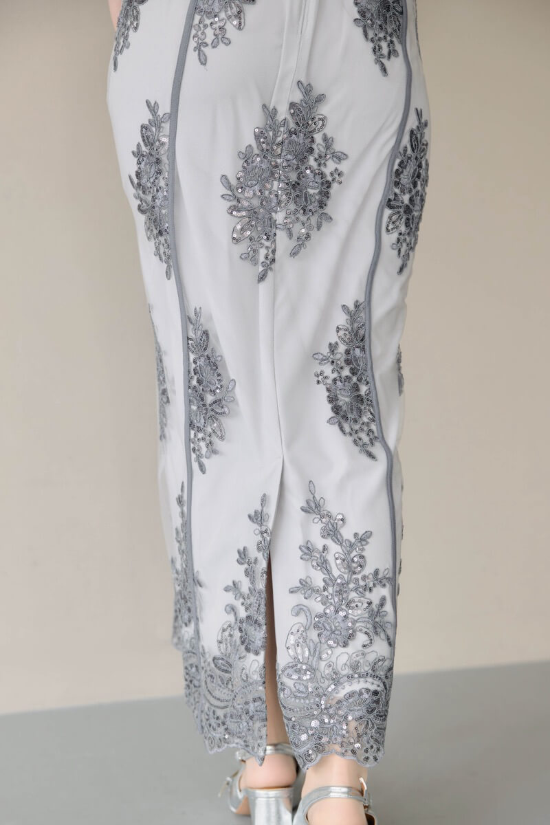 グレーのエンブロイダードシアードレスの商品画像7