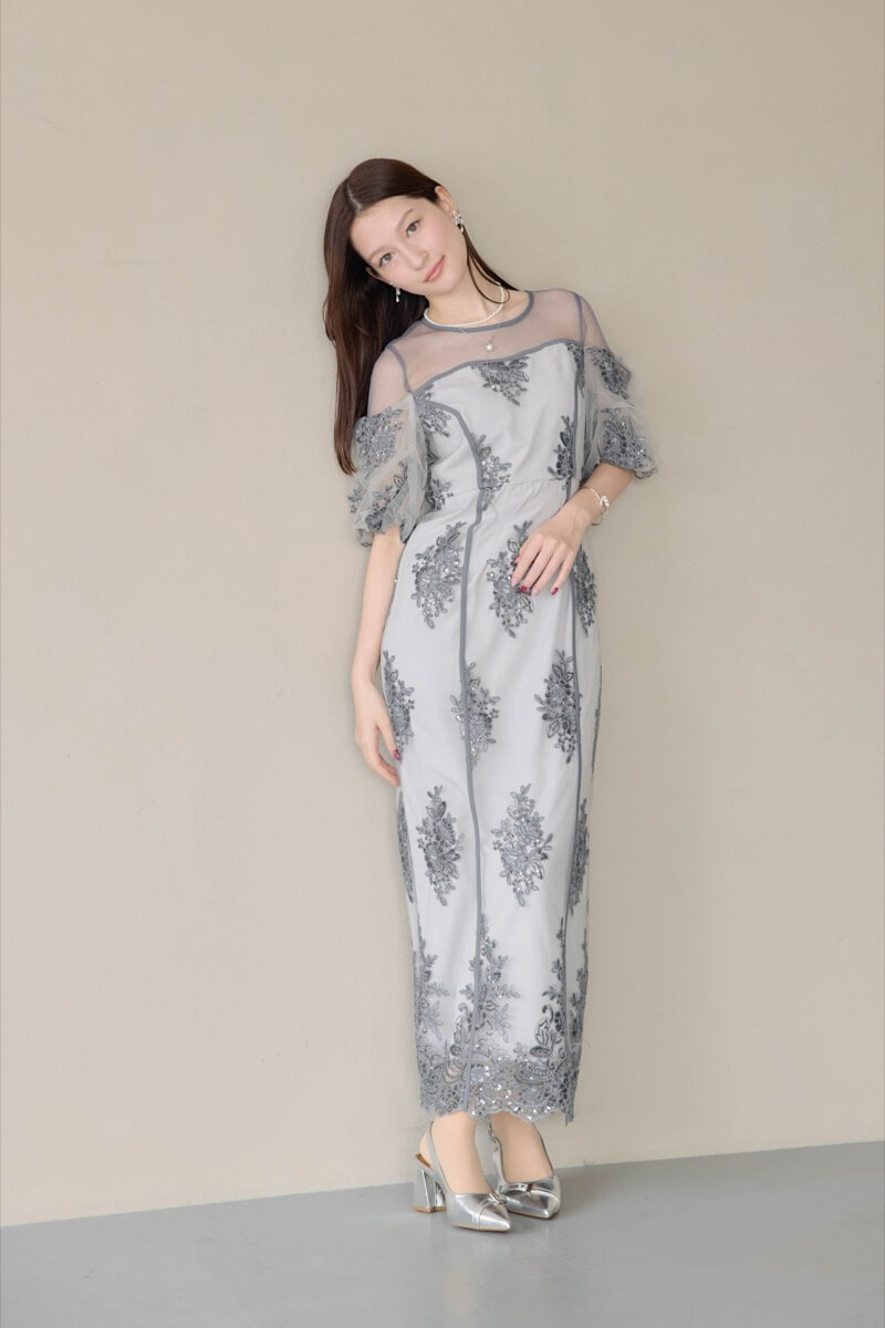 グレーのエンブロイダードシアードレスの商品画像8