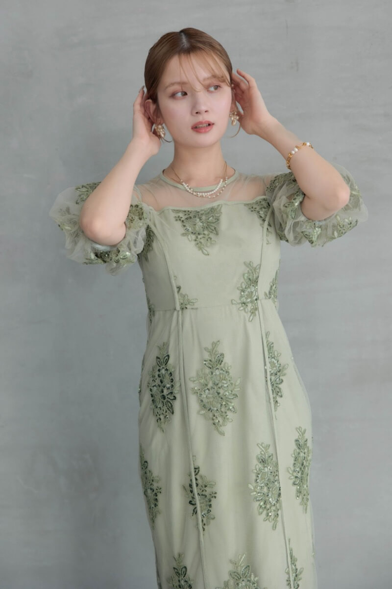 グリーンのエンブロイダードシアードレスの商品画像11