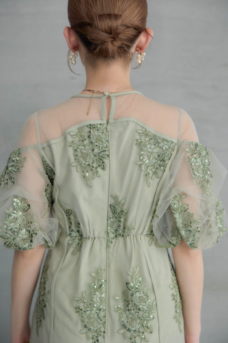グリーンのエンブロイダードシアードレスの商品画像6