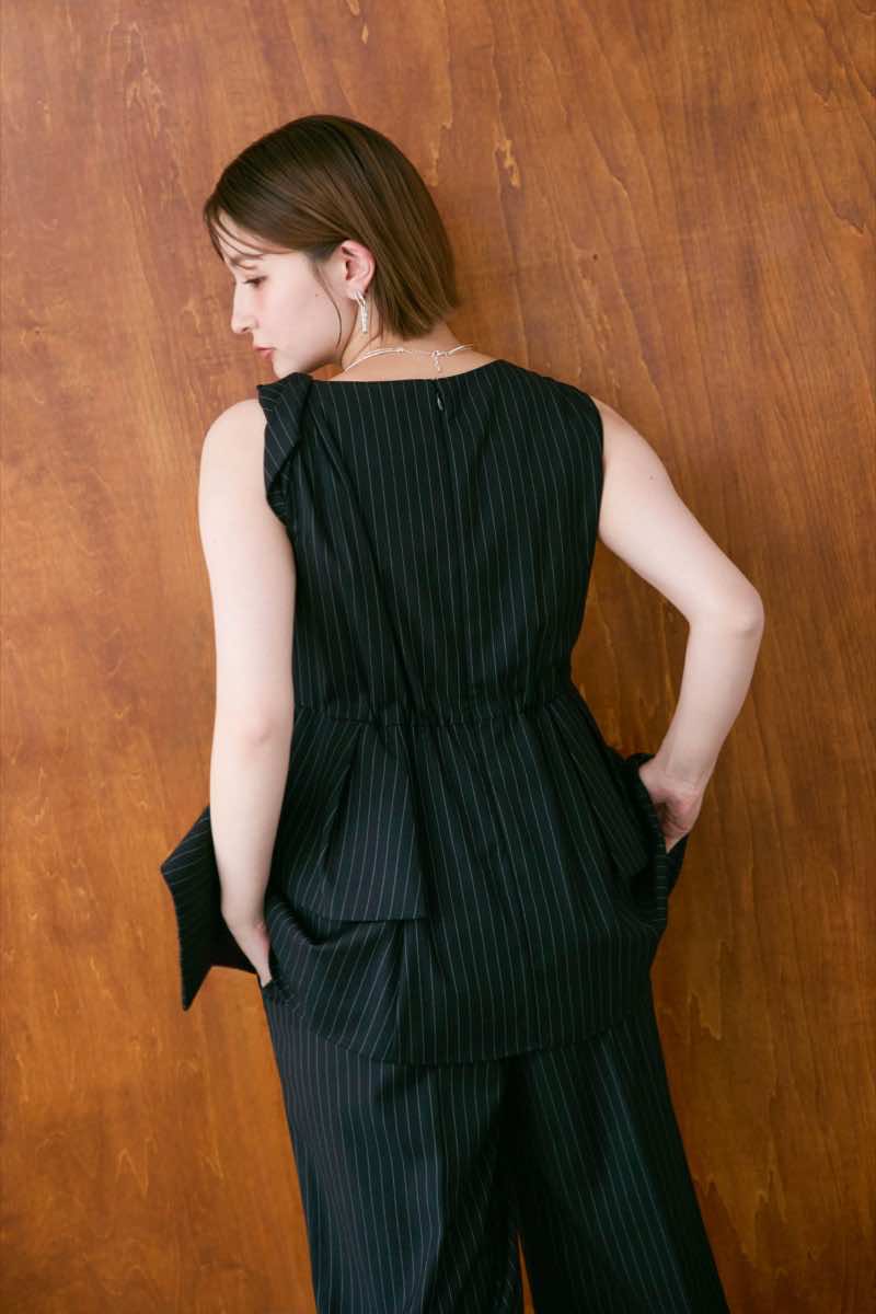 ストライプのツイストネックペプラムセットアップパンツの商品画像14