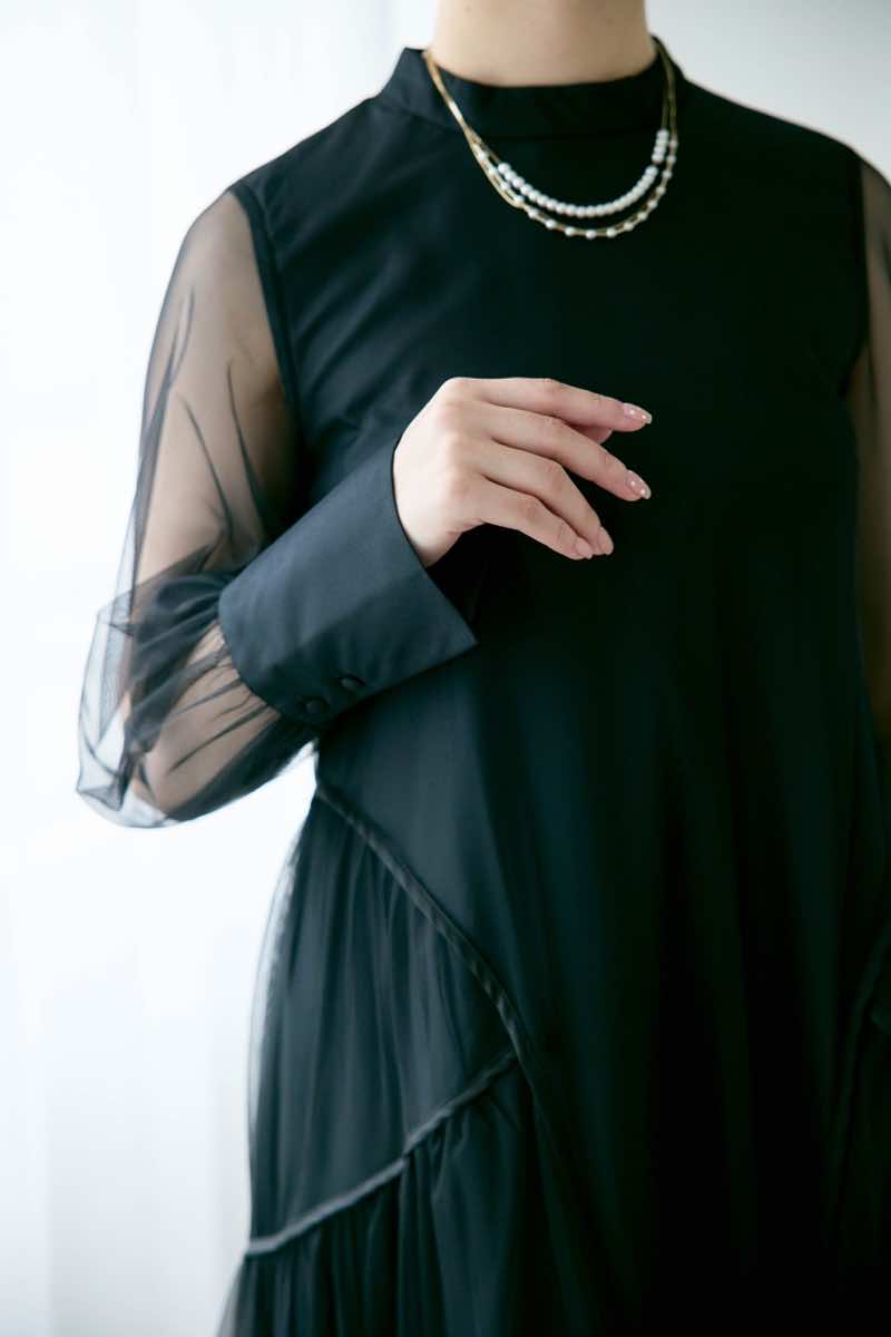 ブラックのパイピングチュールドレスの商品画像6